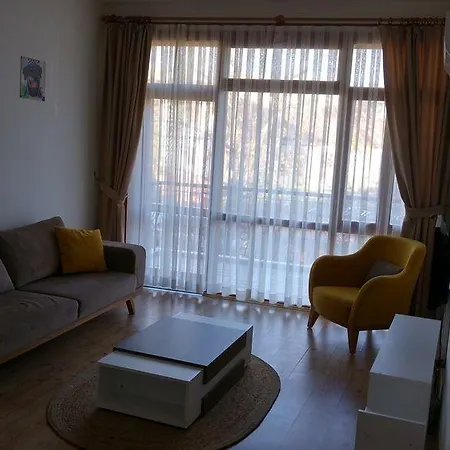 Ξενοδοχείο με διαμερίσματα Old Town Deluxe Flats 3*