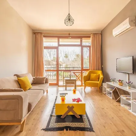 Old Town Deluxe Flats Ξενοδοχείο με διαμερίσματα Αττάλεια