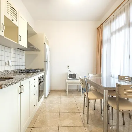 Ξενοδοχείο με διαμερίσματα Old Town Deluxe Flats